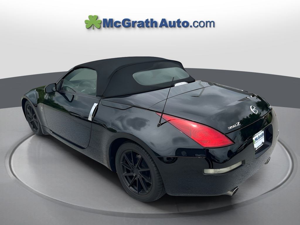 2004 Nissan 350Z Touring photo 5