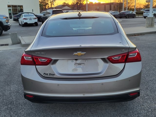 2023 Chevrolet Malibu 1LT photo 3