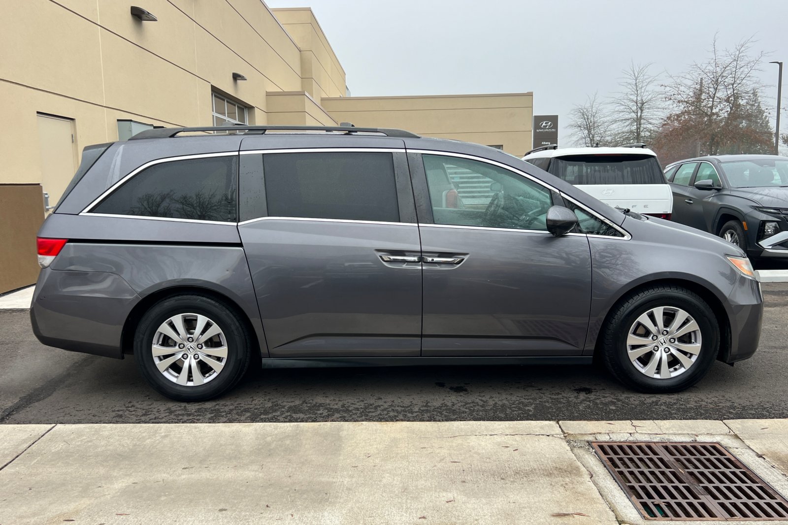 2015 Honda Odyssey EX-L photo 2
