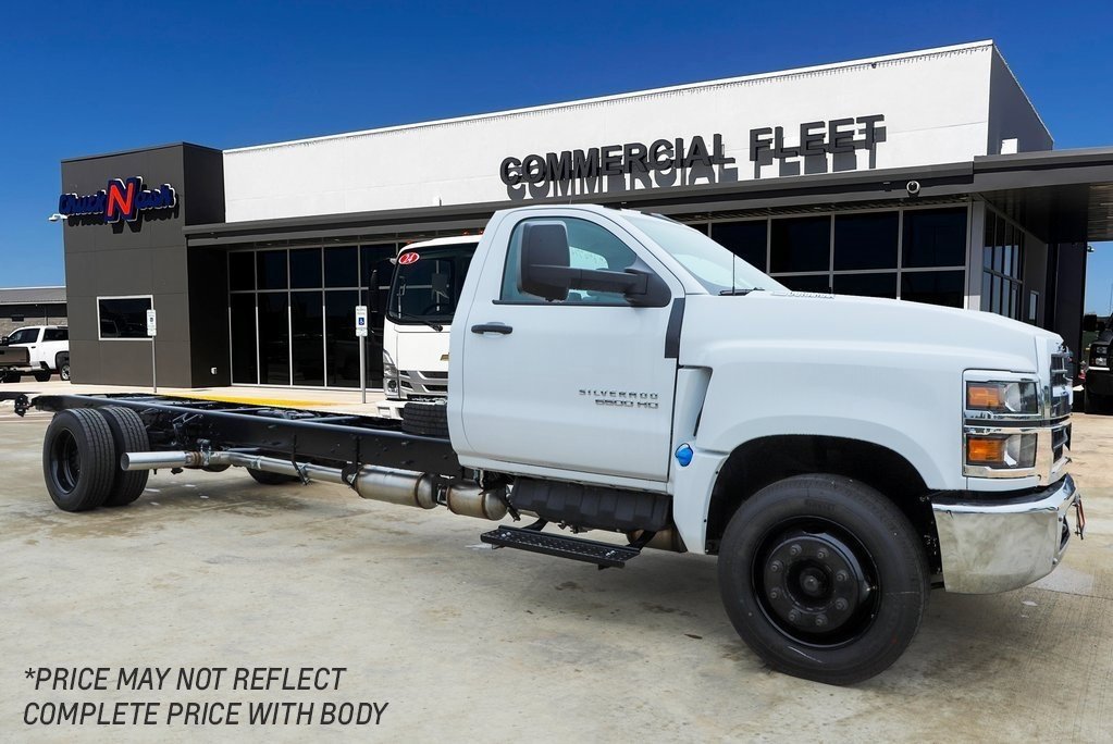 2024 Chevrolet Silverado 4500 Medium Duty Chassis Cab Work Truck's photo