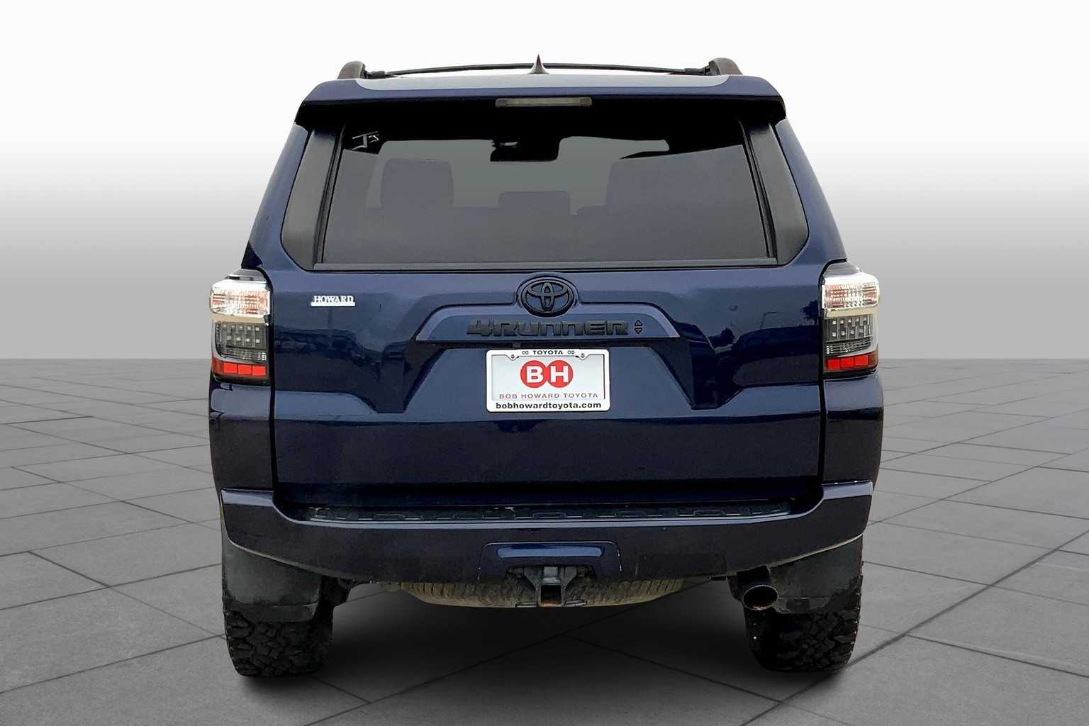 2021 Toyota 4Runner SR5 Premium photo 4
