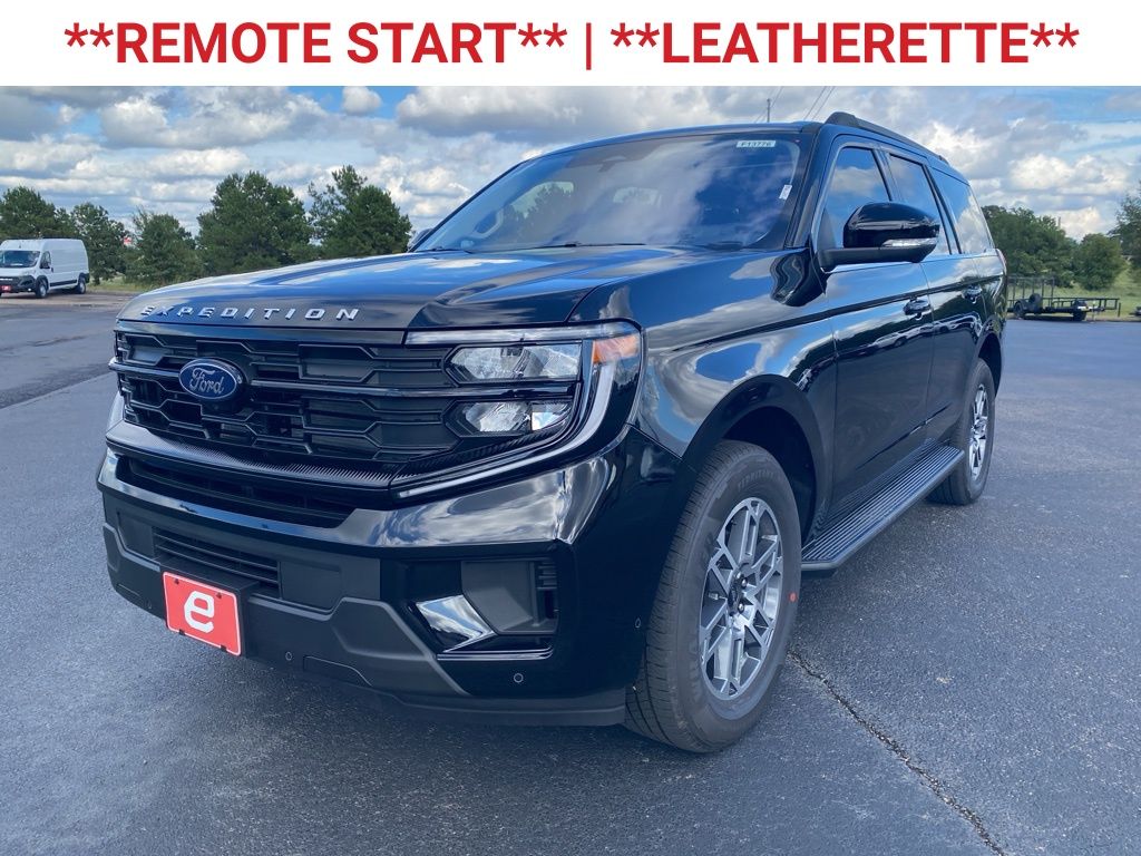 2025 Ford Expedition photo 2