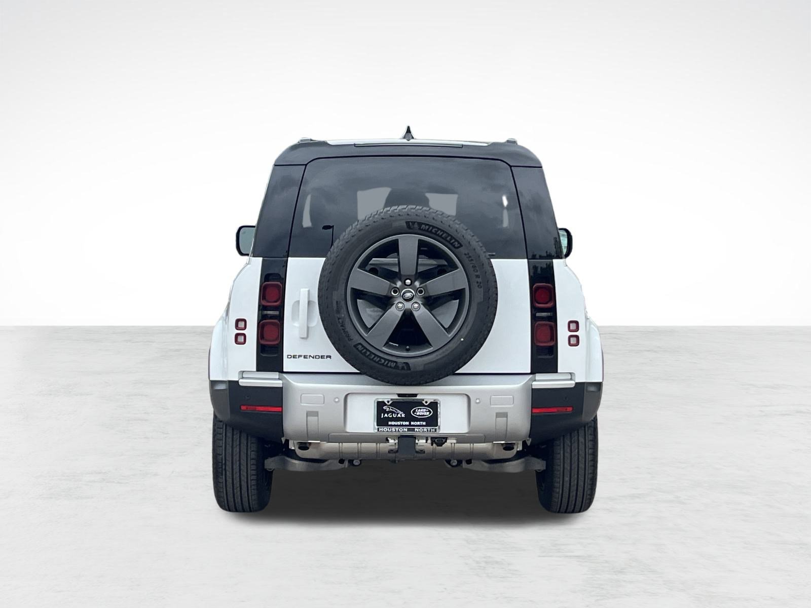 2025 Land Rover Defender S photo 6