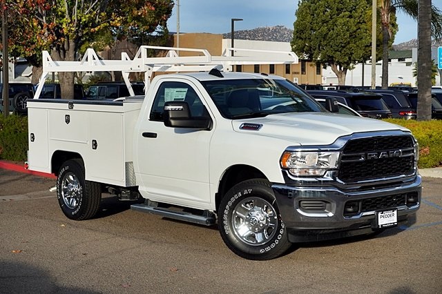 2024 Ram 2500 Tradesman photo 2