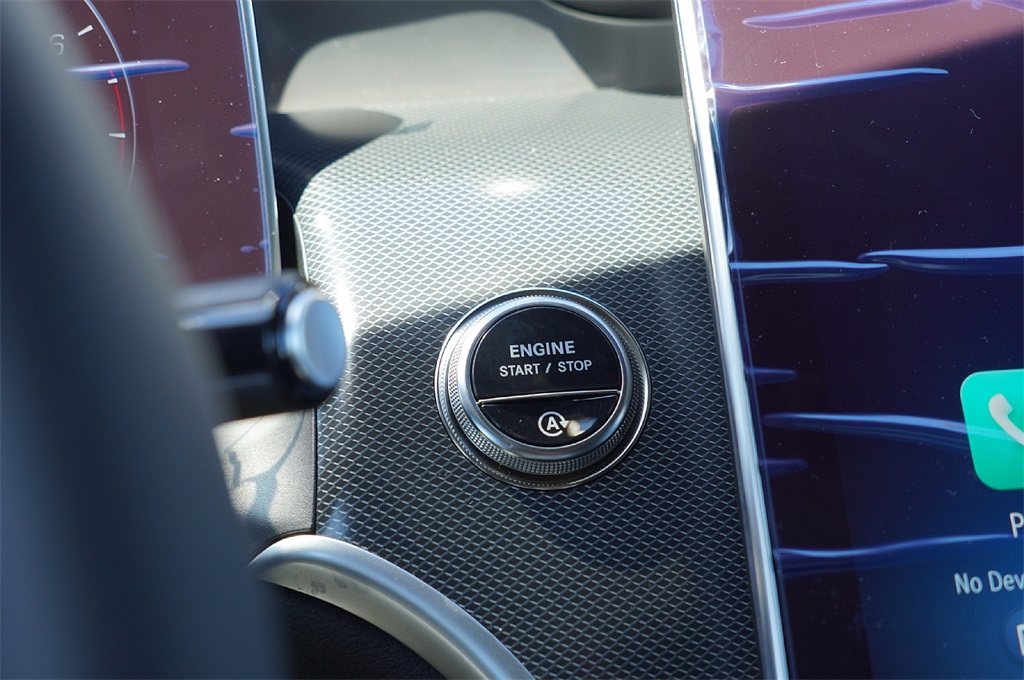 2026 Mercedes Benz GLC 300 photo 25
