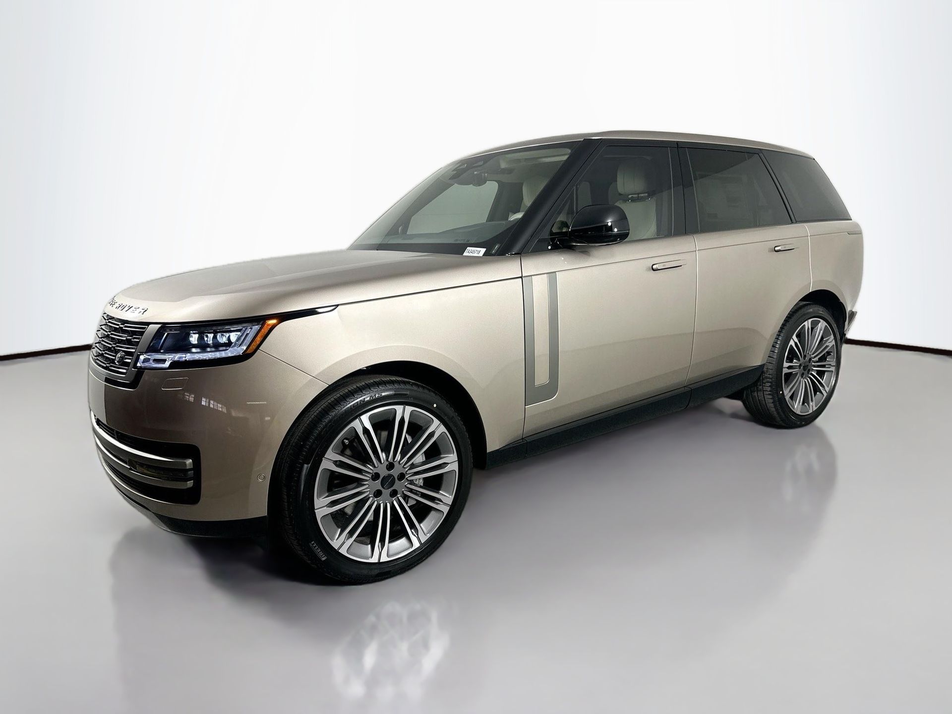 2026 Land Rover Range Rover SE's photo