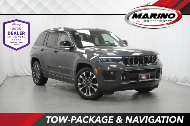PRE-OWNED 2024 JEEP GRAND CHEROKEE OVERLAND WITH NAVIGATION & 4WD