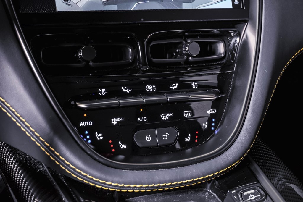 2021 Aston Martin DBX AM8 photo 25