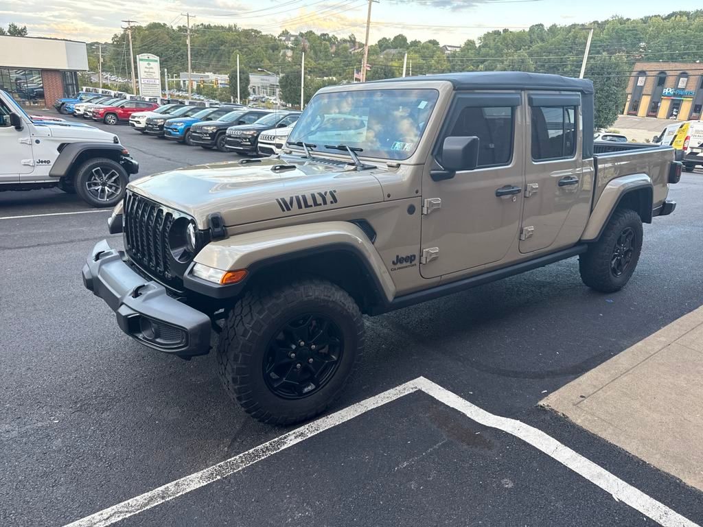 2022 Jeep Gladiator Willys Sport