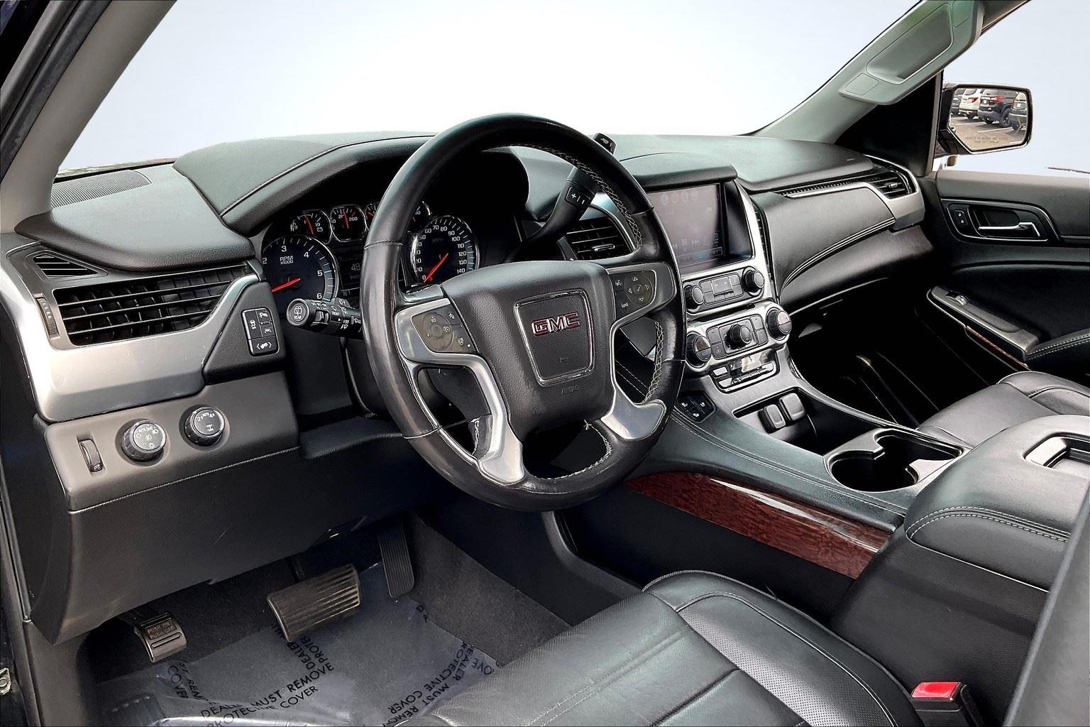 2020 Gmc Yukon XL SLT photo 13