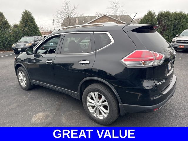 2015 Nissan Rogue SV photo 4