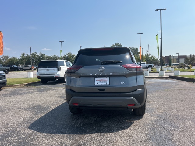 2023 Nissan Rogue SV photo 4