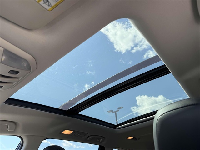 2021 Subaru Ascent Limited photo 3
