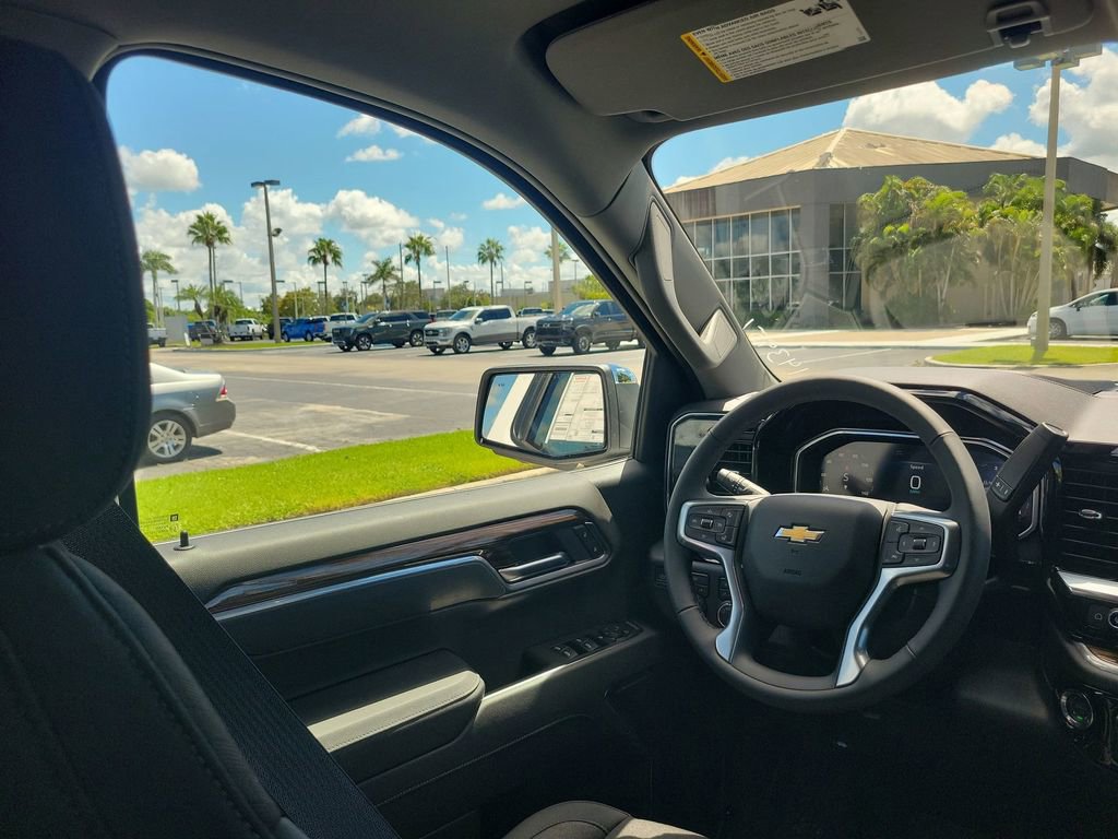 2026 Chevrolet Silverado 1500 LT photo 14