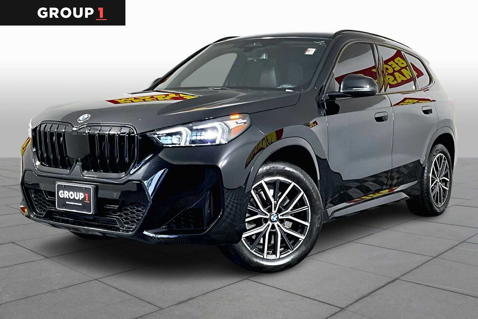 2025 BMW X1 28i's photo