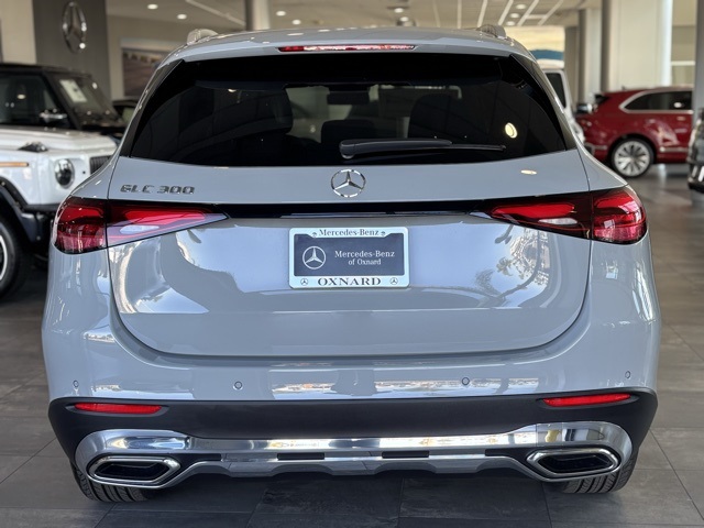 2026 Mercedes Benz GLC 300 photo 4
