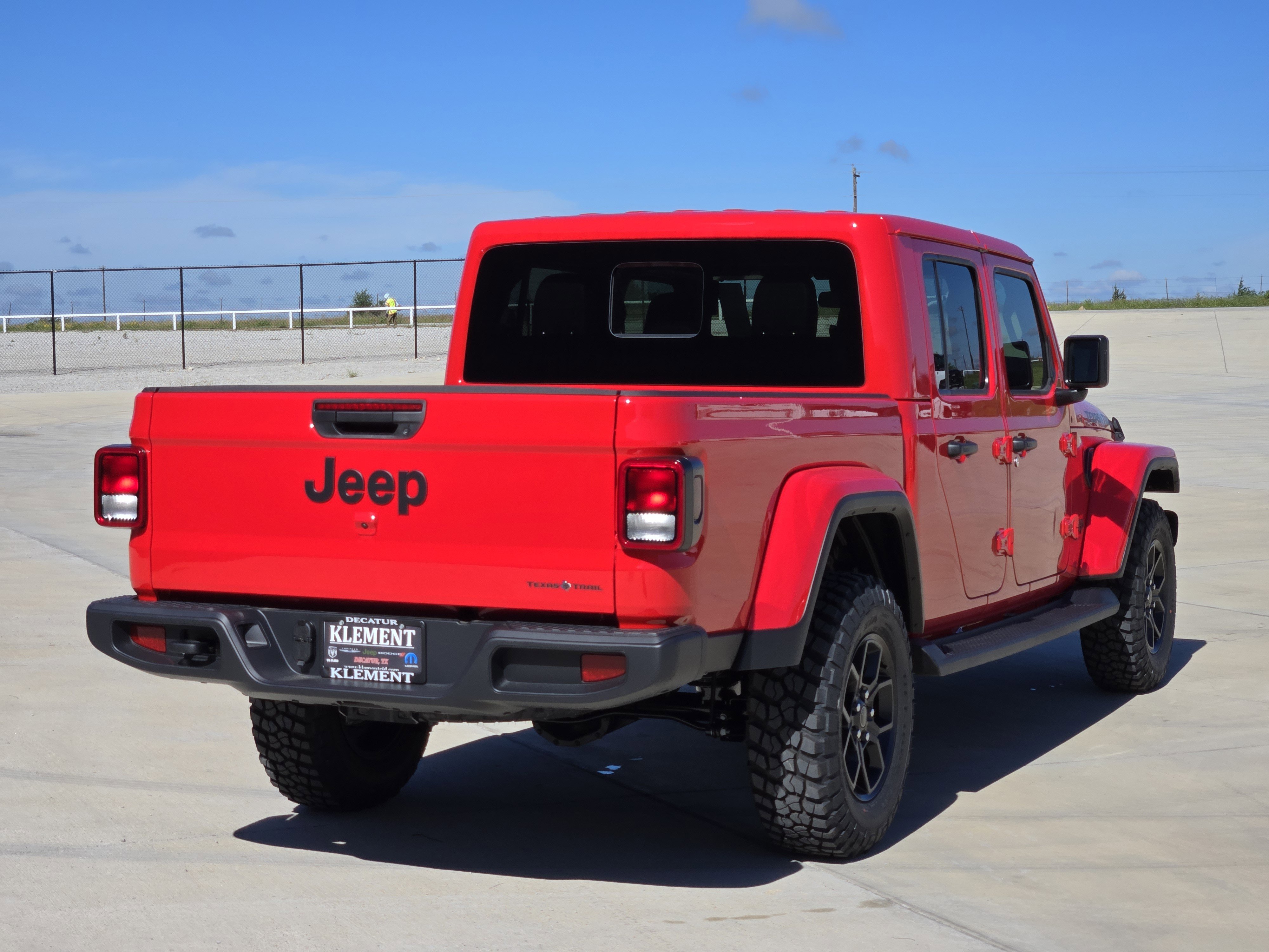 2025 Jeep Gladiator Texas Trail photo 2
