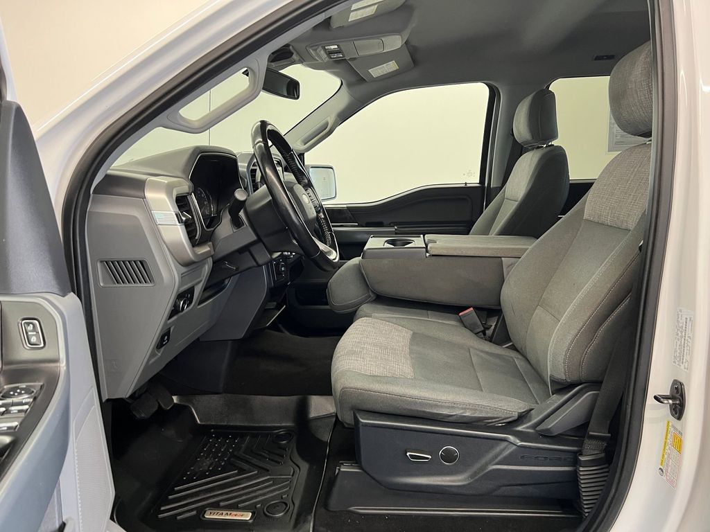 2021 Ford F-150 XLT photo 4