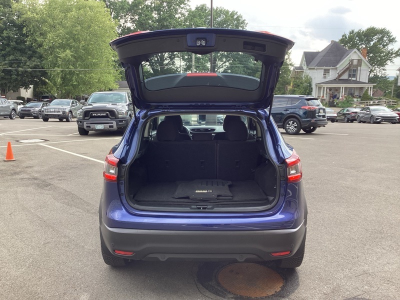 2022 Nissan Rogue Sport S photo 10