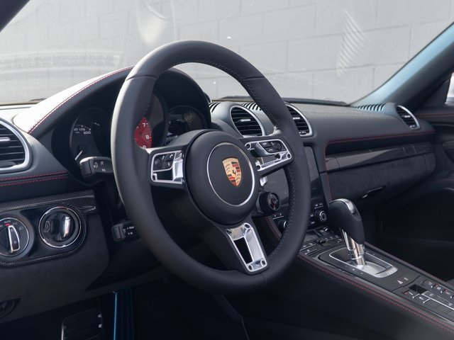 2025 Porsche Boxster GTS 4.0 photo 4