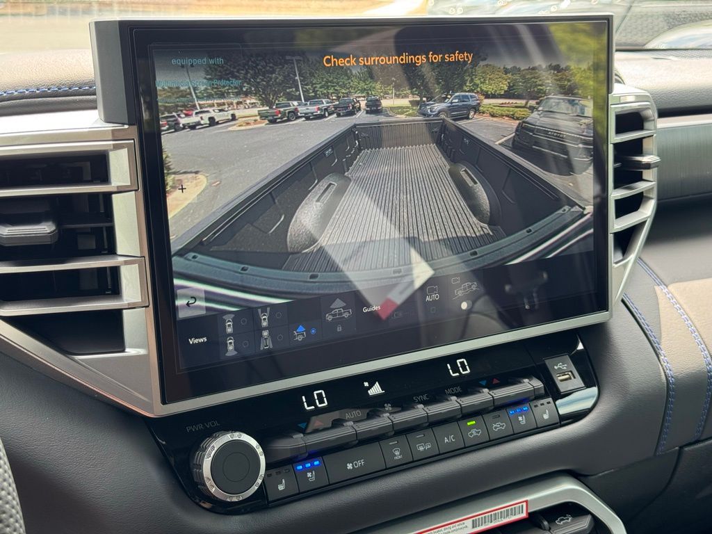 2025 Toyota Tundra Platinum CrewMax photo 27