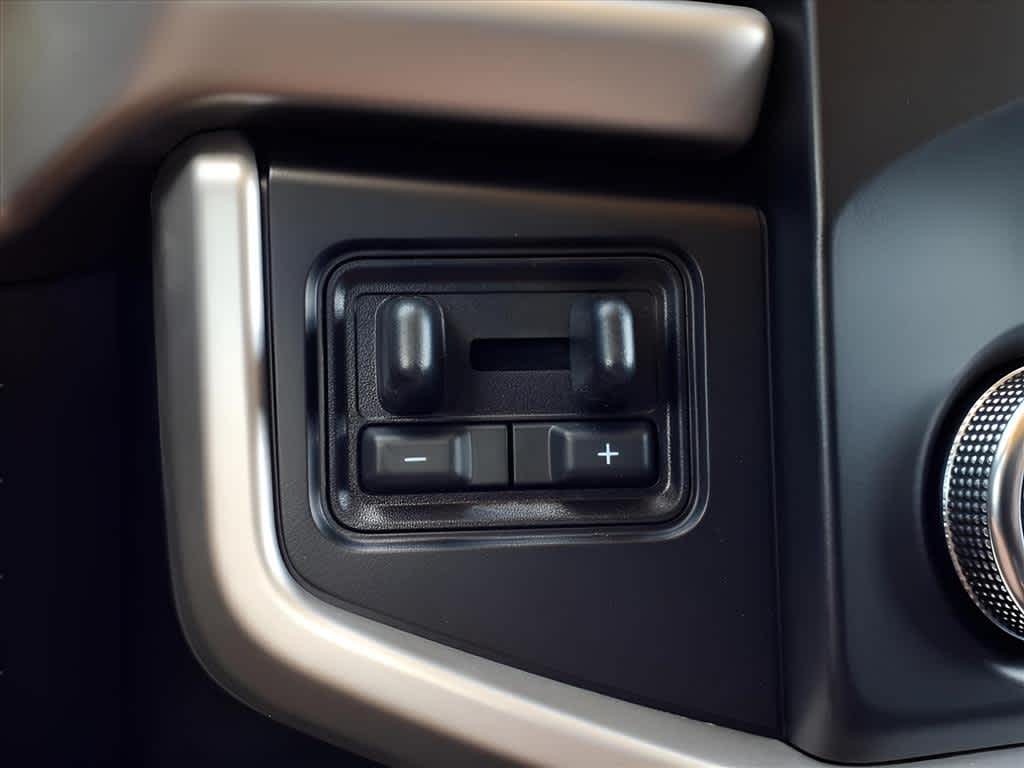 2024 Ford Expedition MAX XLT photo 16