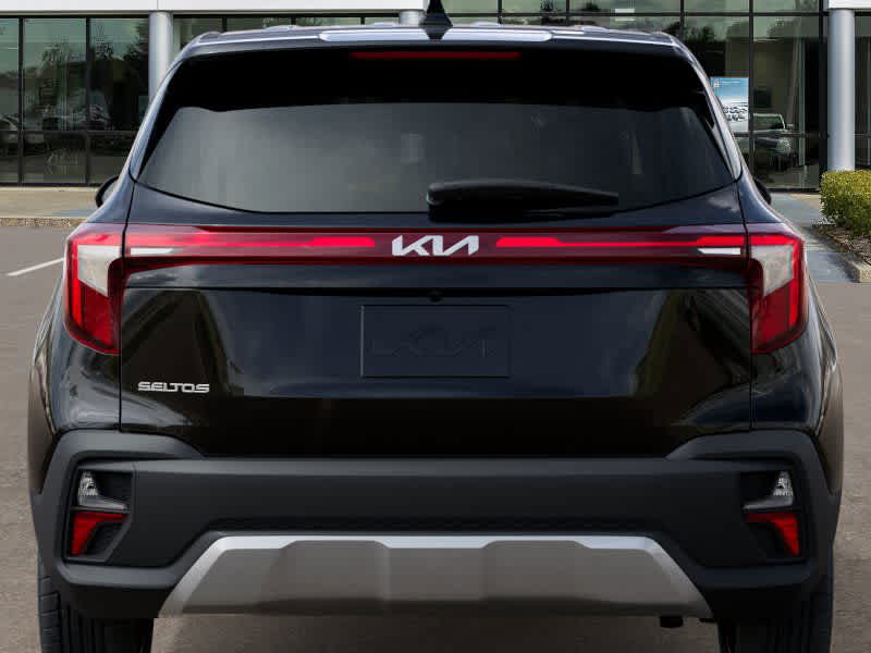 2026 Kia Seltos LX photo 5