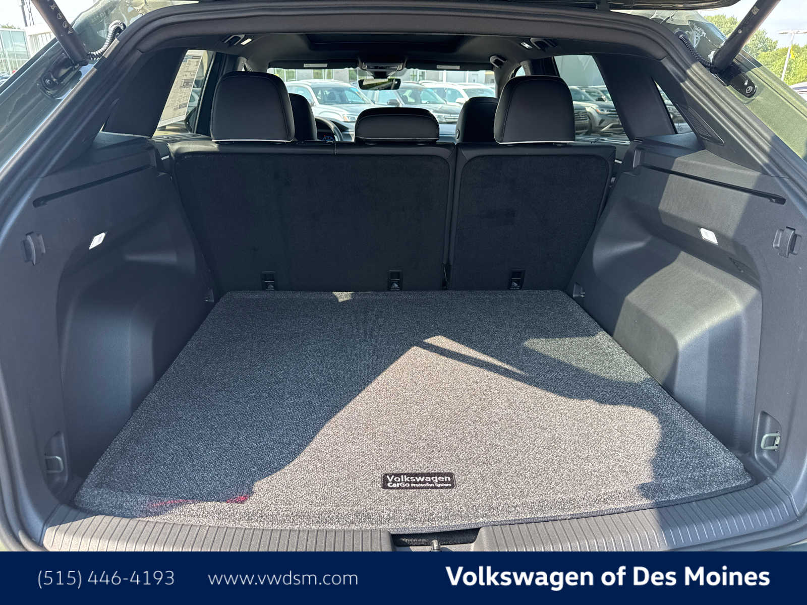2026 Volkswagen Atlas Cross Sport SEL Premium R-Line photo 17