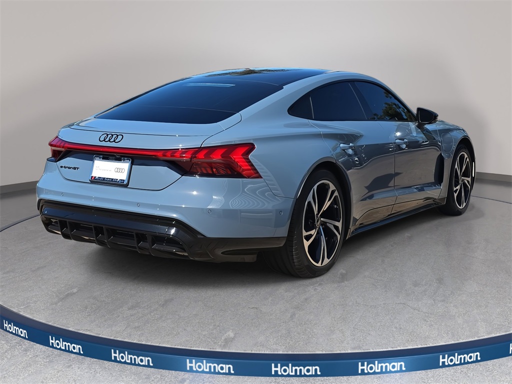 2023 Audi e-tron GT Prestige photo 3