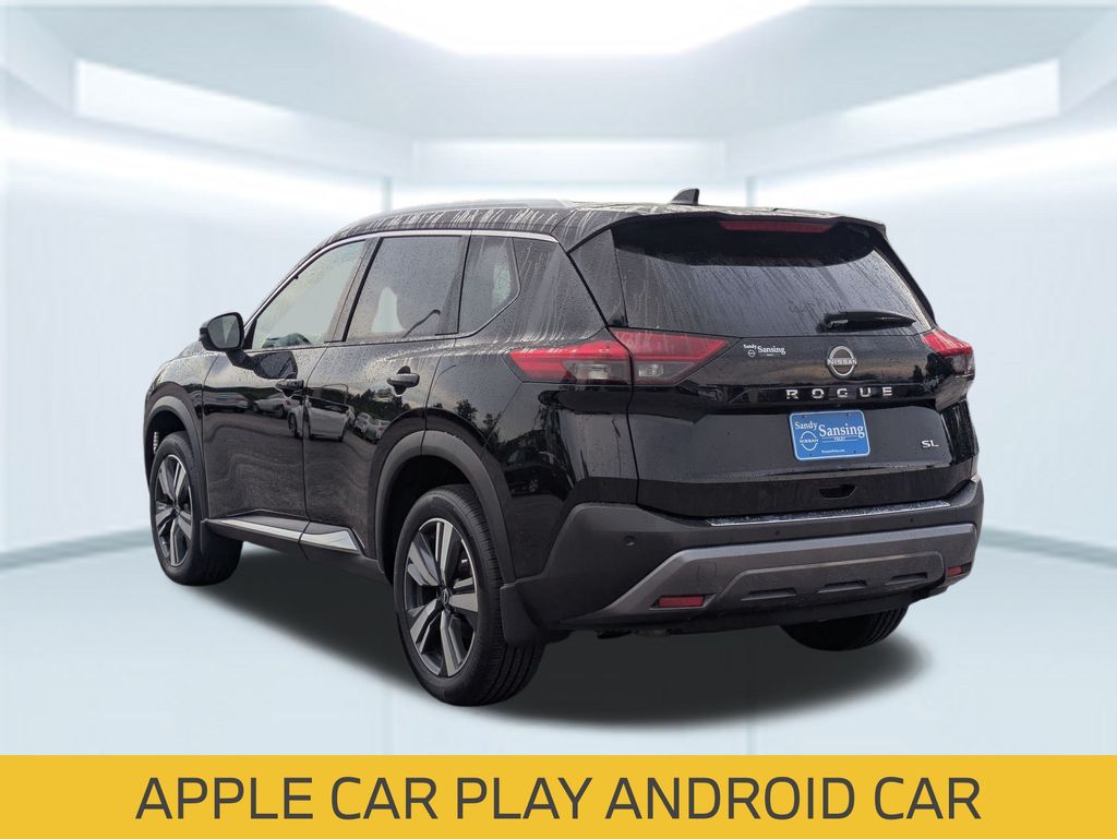 2023 Nissan Rogue SL photo 2