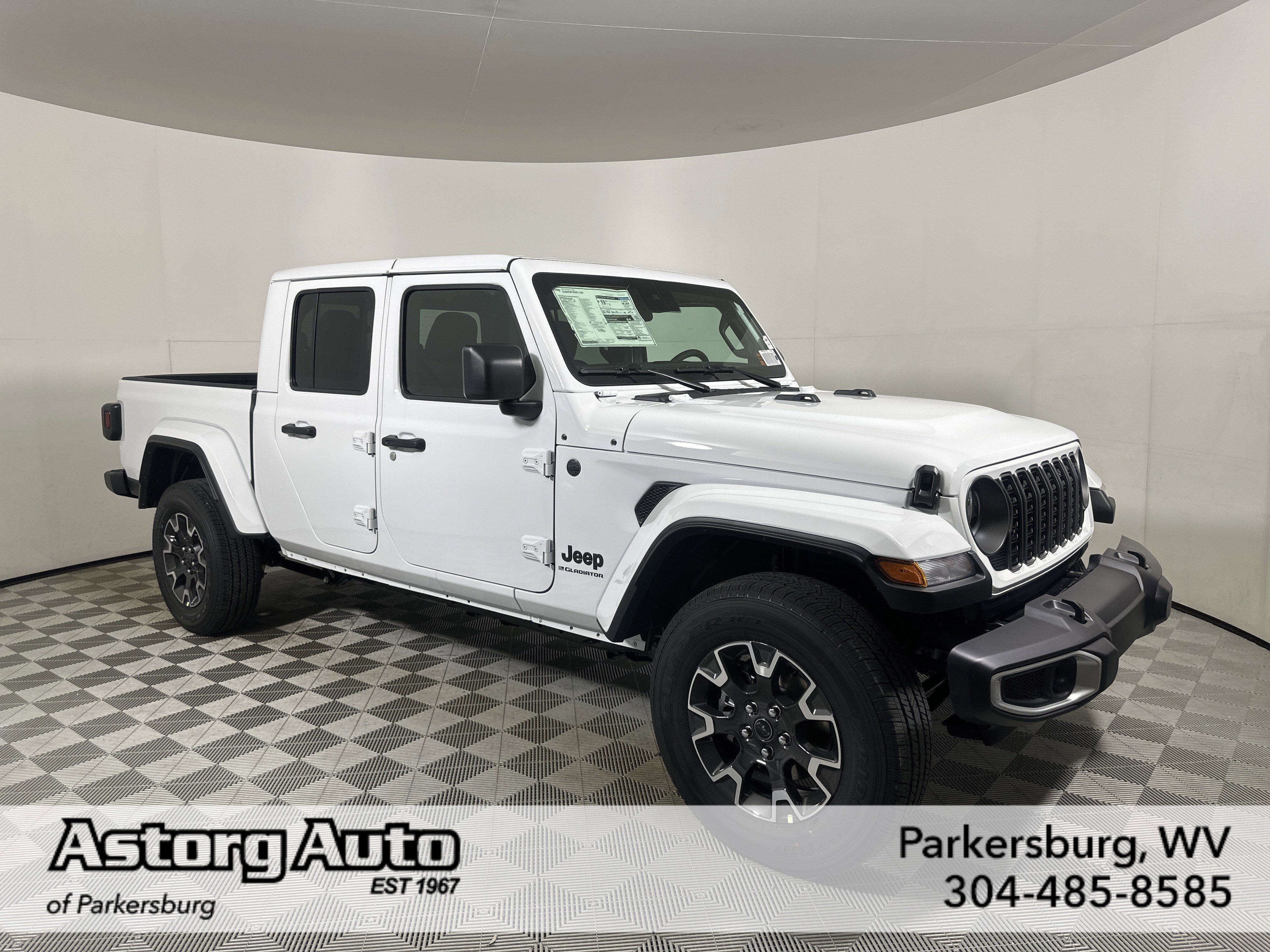 2025 Jeep Gladiator Sport S's photo