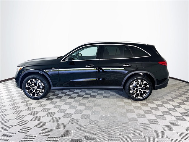 2025 Mercedes Benz GLC 350e 4MATIC photo 4