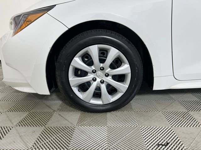 2023 Toyota Corolla LE photo 10