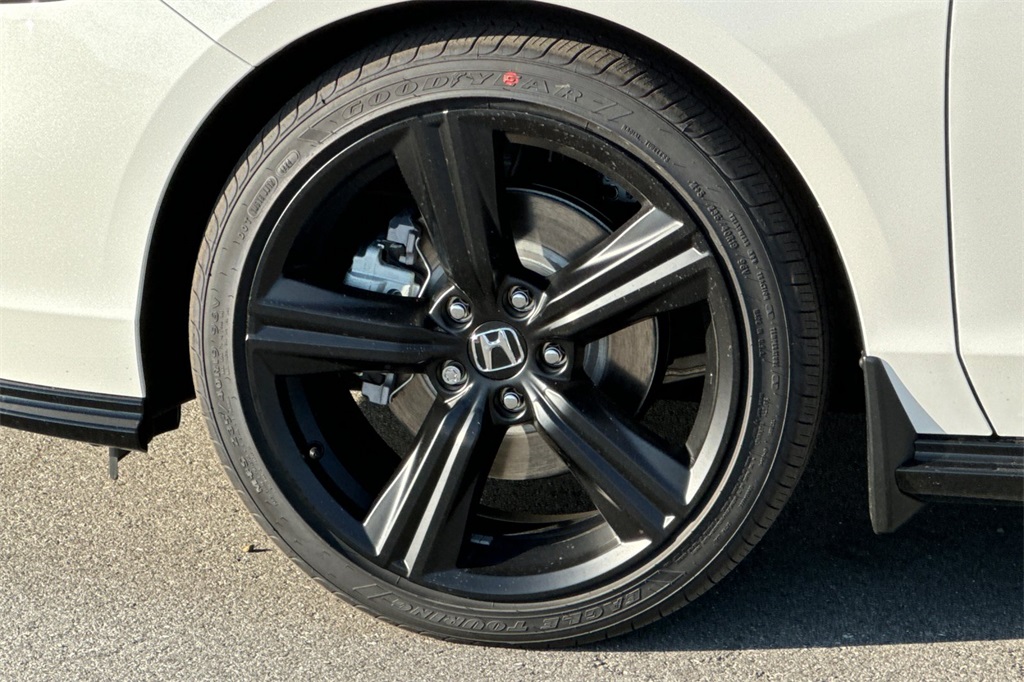 2025 Honda Accord Hybrid Sport-L photo 25