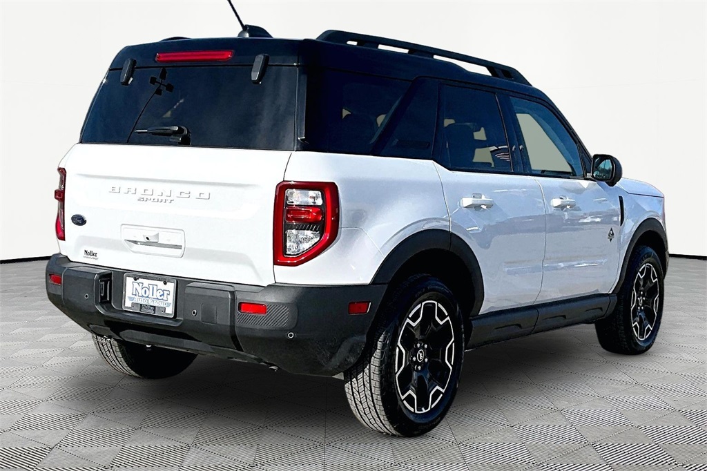 Used 2025 Ford Bronco Sport Outer Banks with VIN 3FMCR9CNXSRE85549 for sale in Kansas City