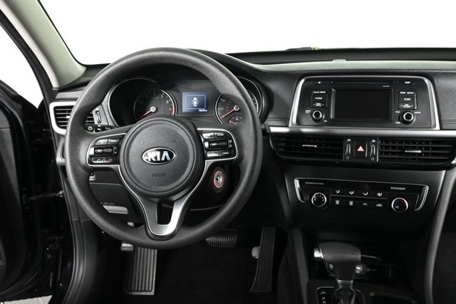 2017 Kia Optima 1.6T LX photo 3