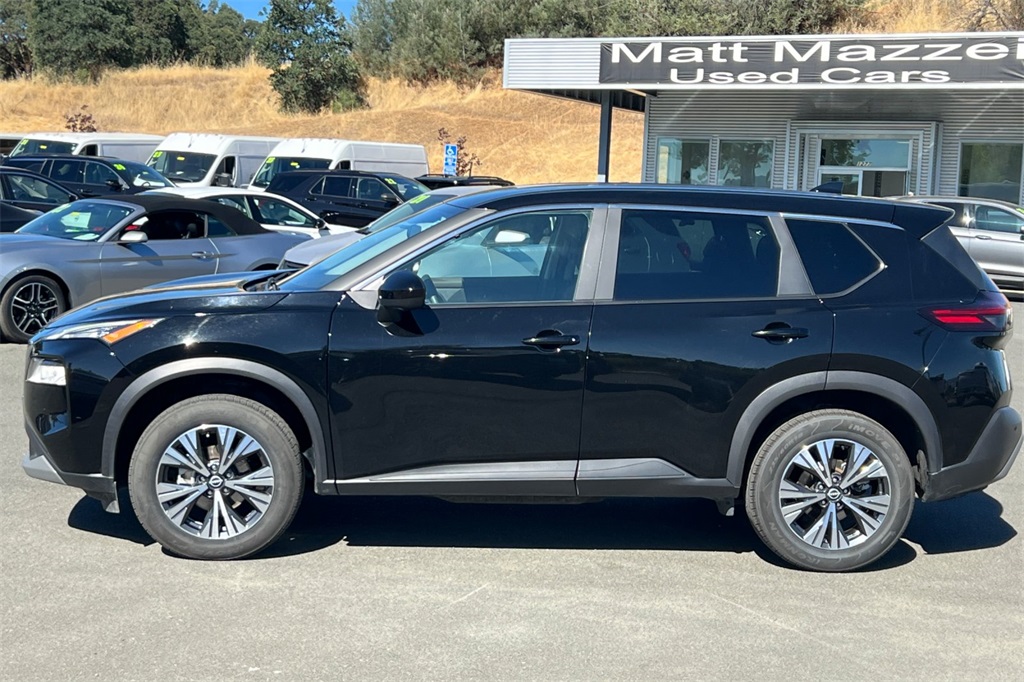 2023 Nissan Rogue SV photo 9