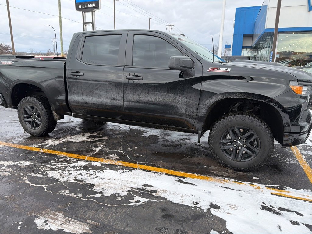 2024 Chevrolet Silverado 1500 Custom's photo