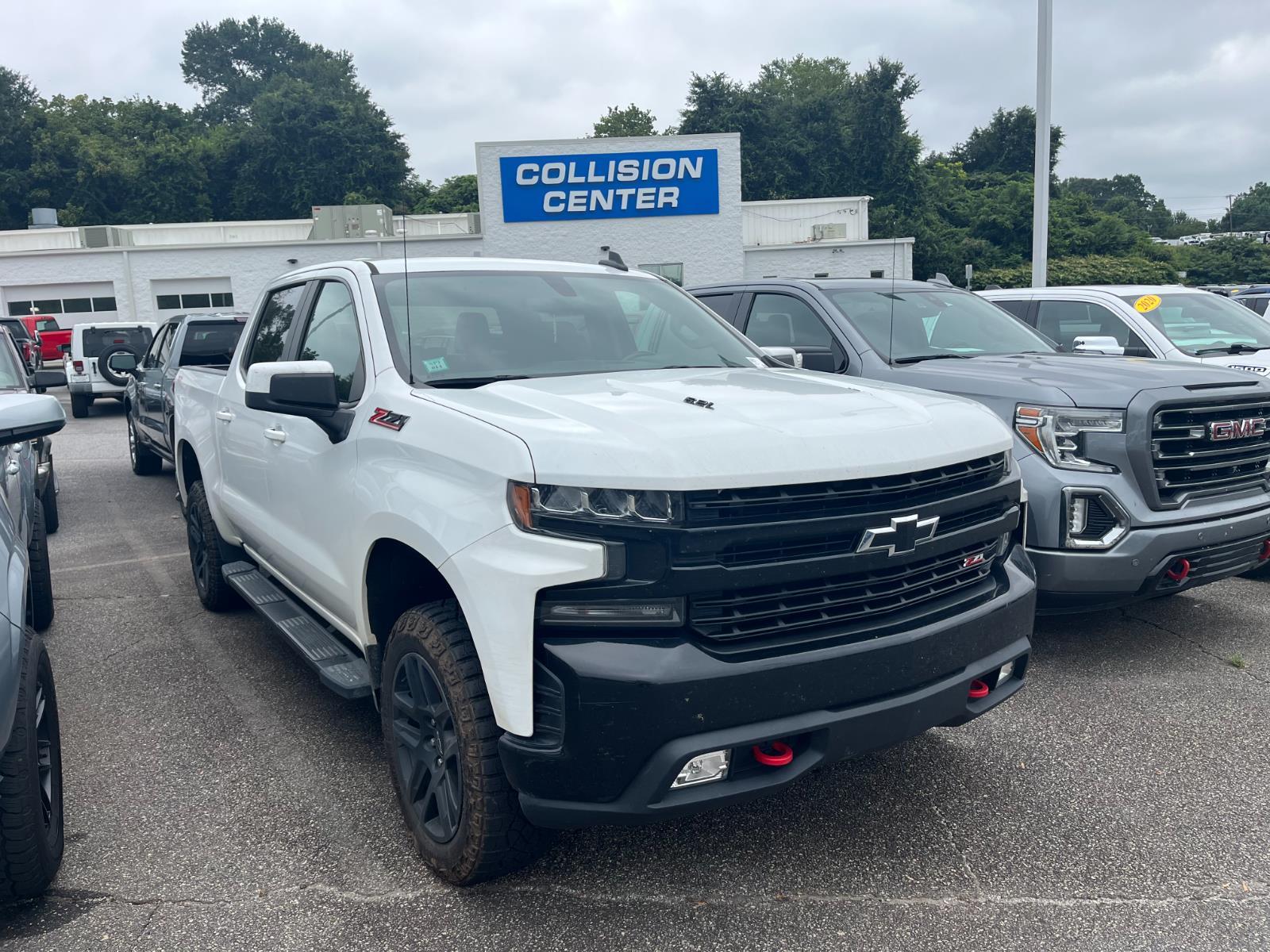 2021 Chevrolet Silverado 1500 LT Trail Boss photo 2