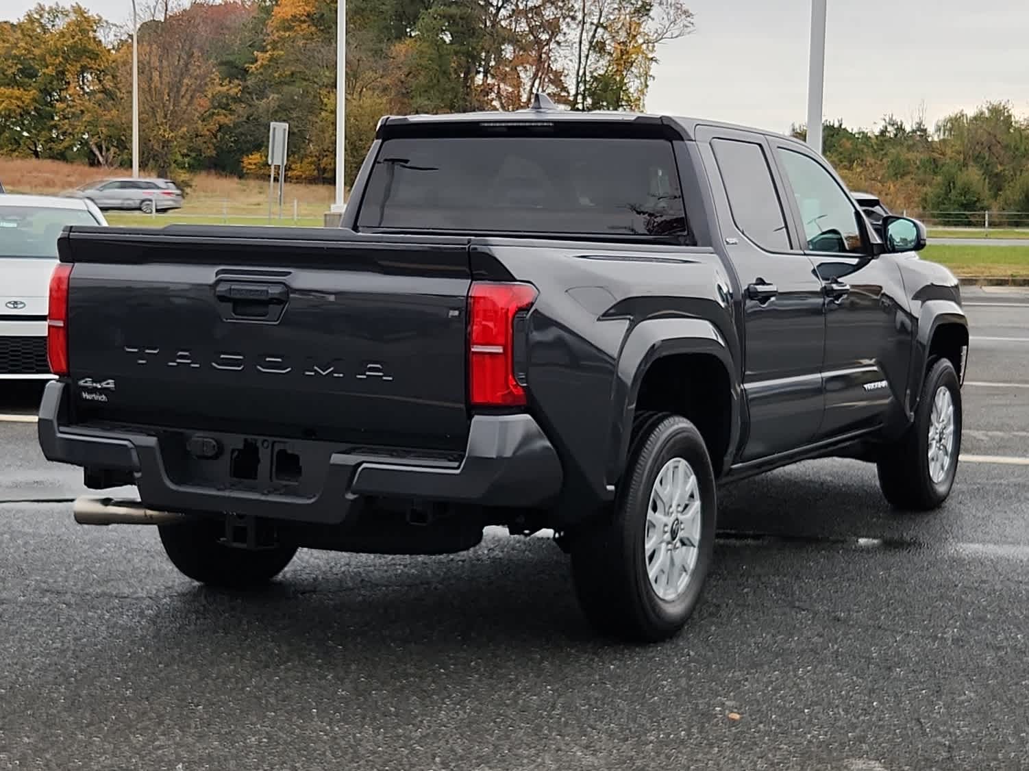 2025 Toyota Tacoma SR5 Double Cab photo 3