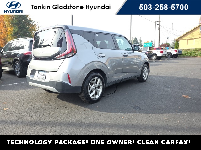 2023 Kia Soul LX photo 3