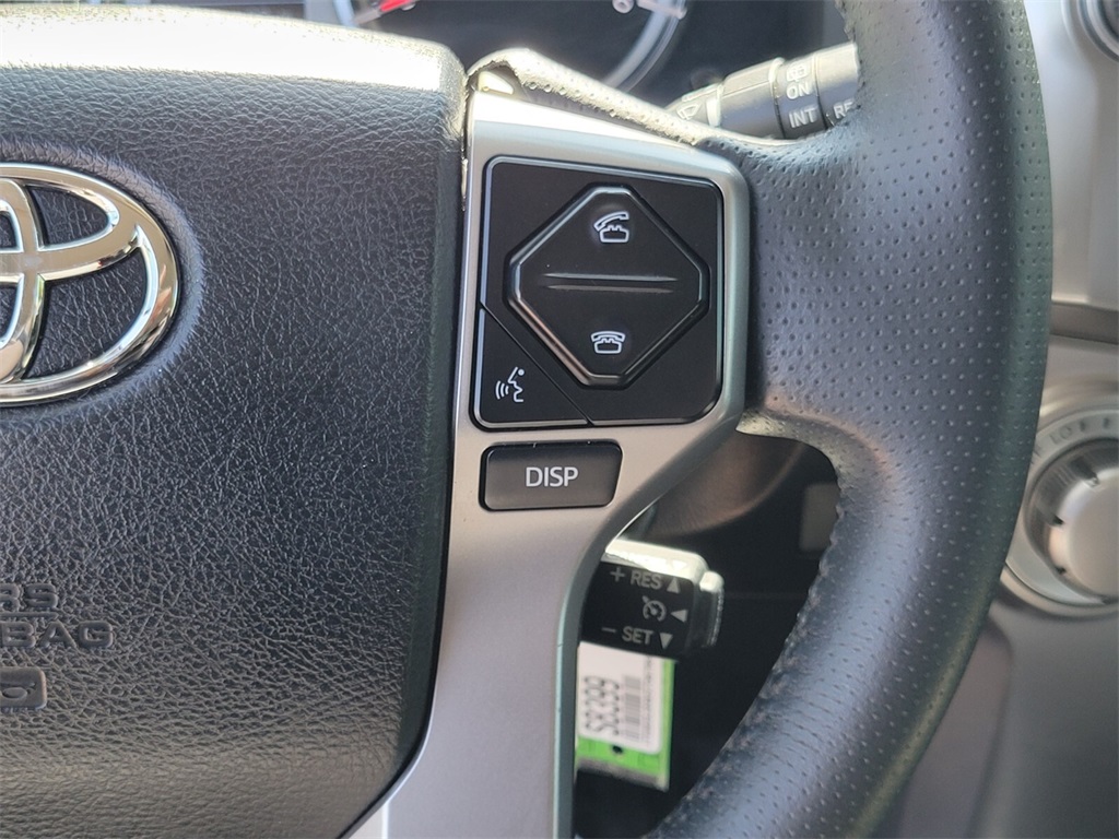 2019 Toyota 4Runner SR5 photo 18