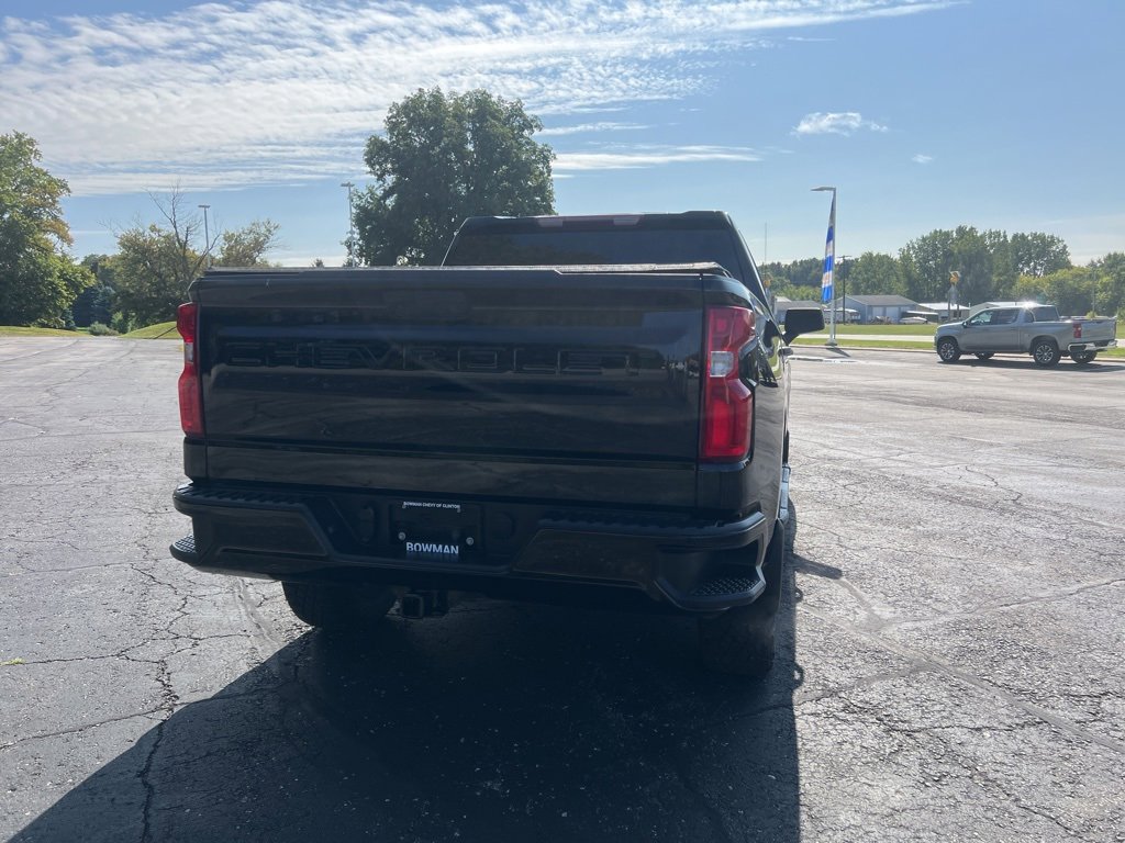 2022 Chevrolet Silverado 1500 Custom Trail Boss photo 4
