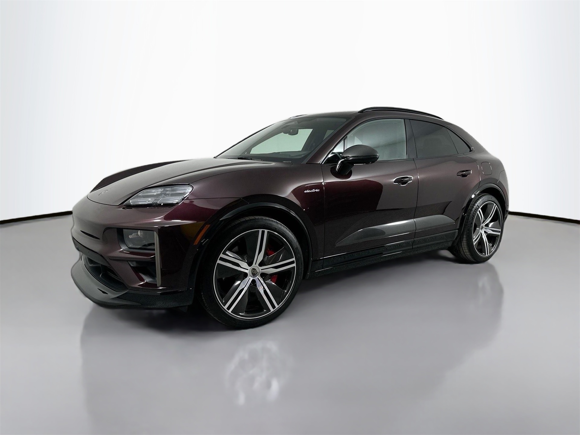 New 2024 Porsche Macan Turbo 4D Sport Utility in Brooklyn