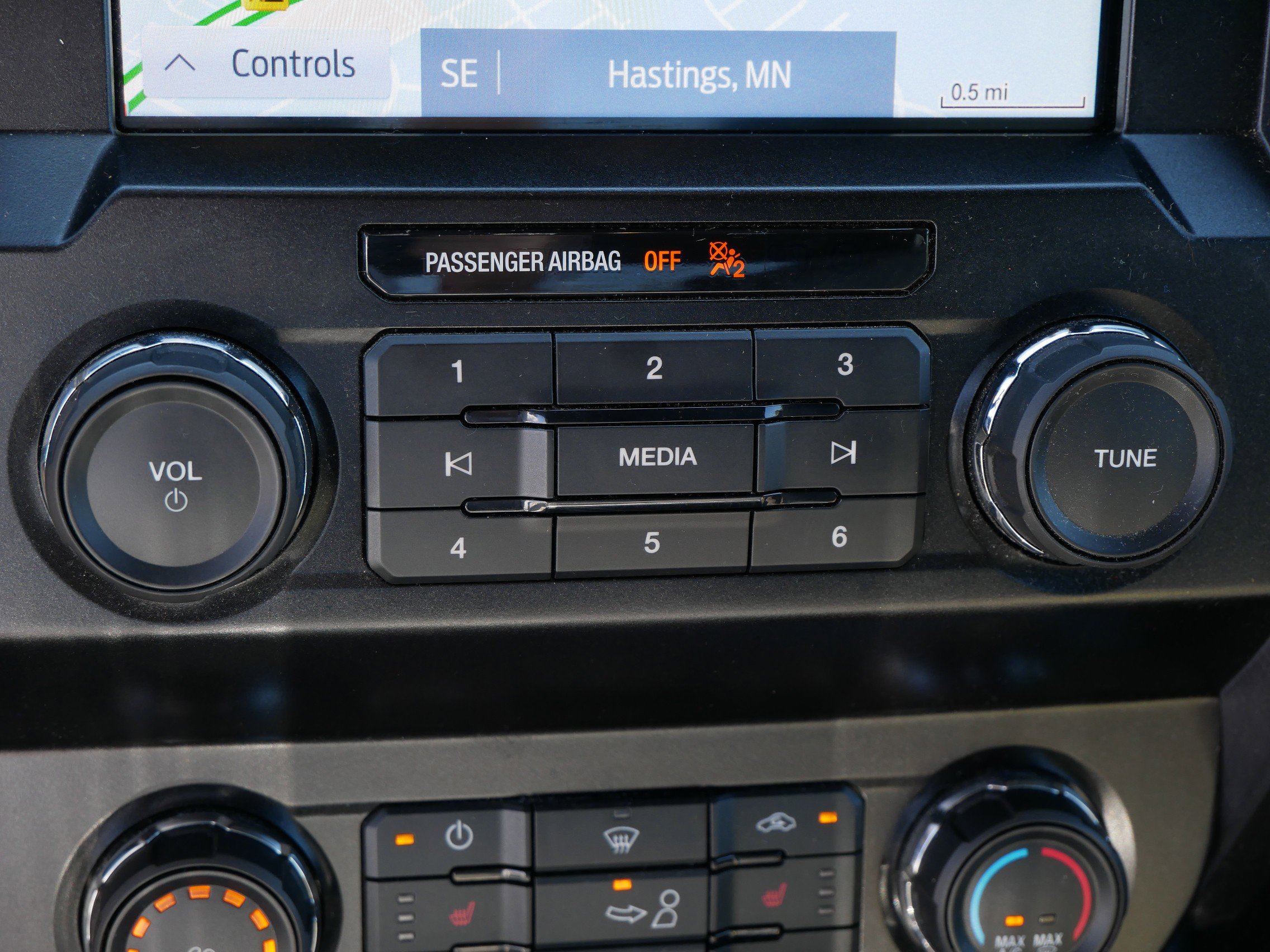 2020 Ford F-150 XLT photo 22