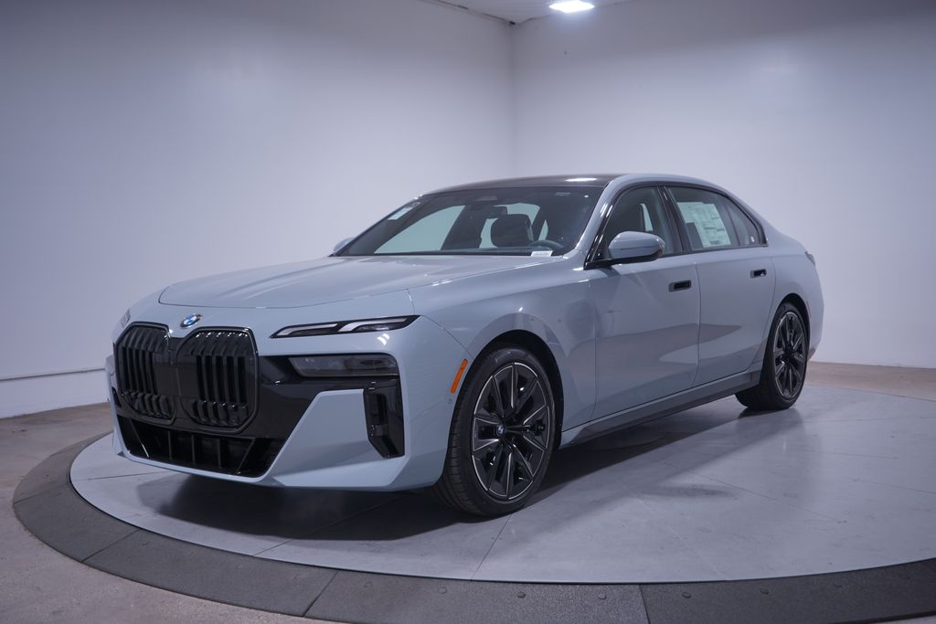 2026 BMW 7 Series 740i's photo