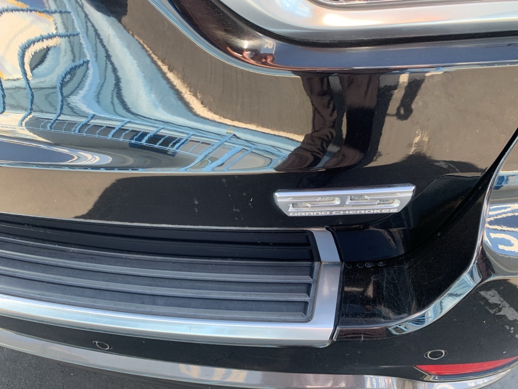 2018 Jeep Grand Cherokee Limited photo 4