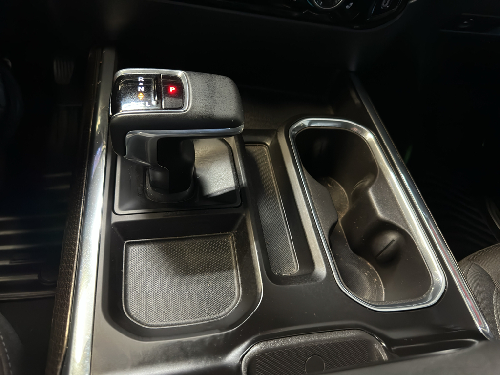 2023 Chevrolet Silverado 1500 RST photo 9