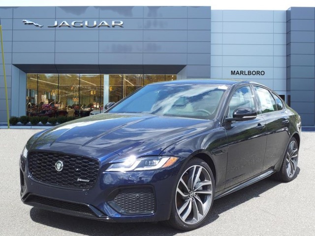 2024 Jaguar XF R-Dynamic SE