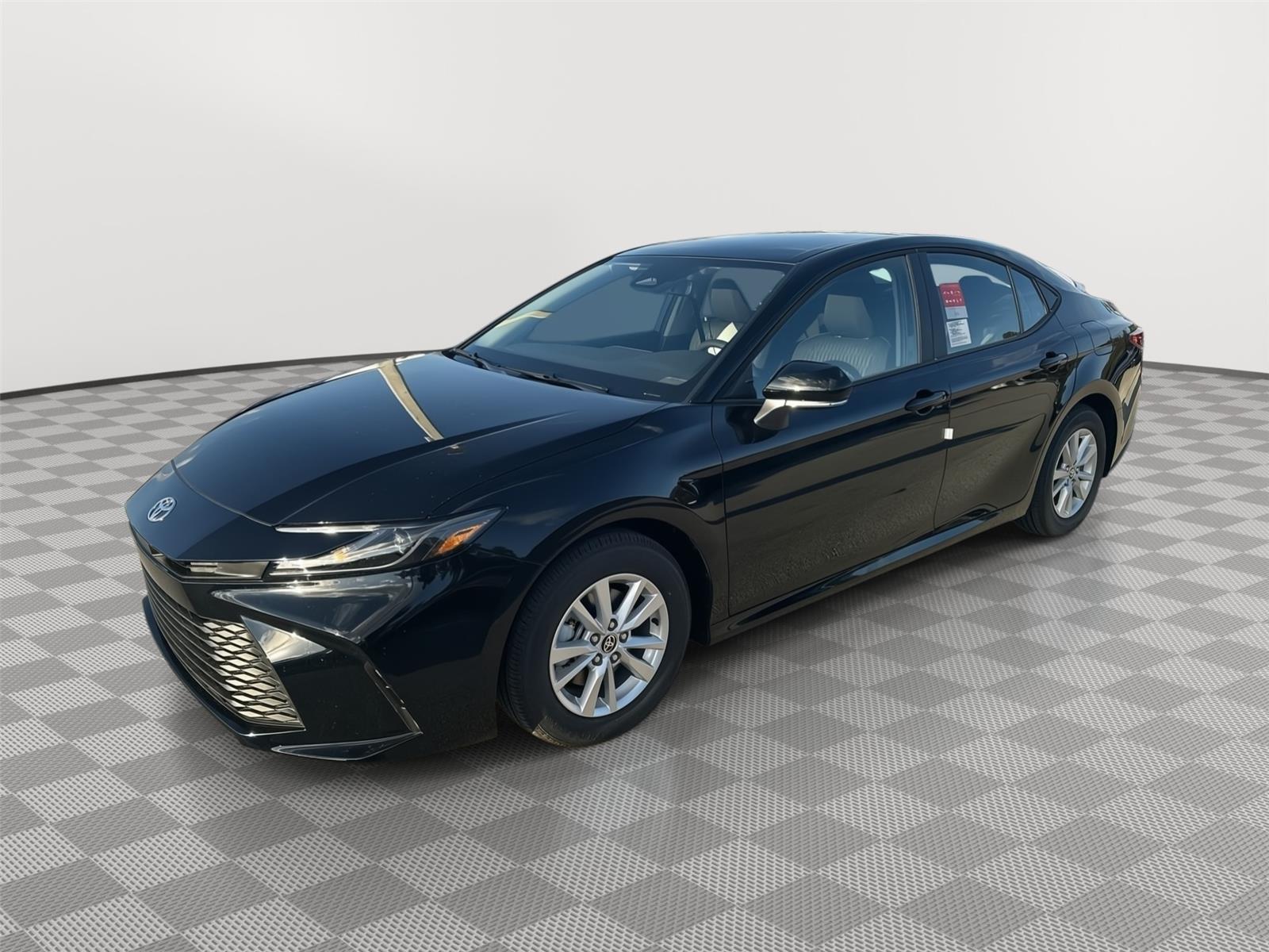 2026 Toyota Camry LE's photo